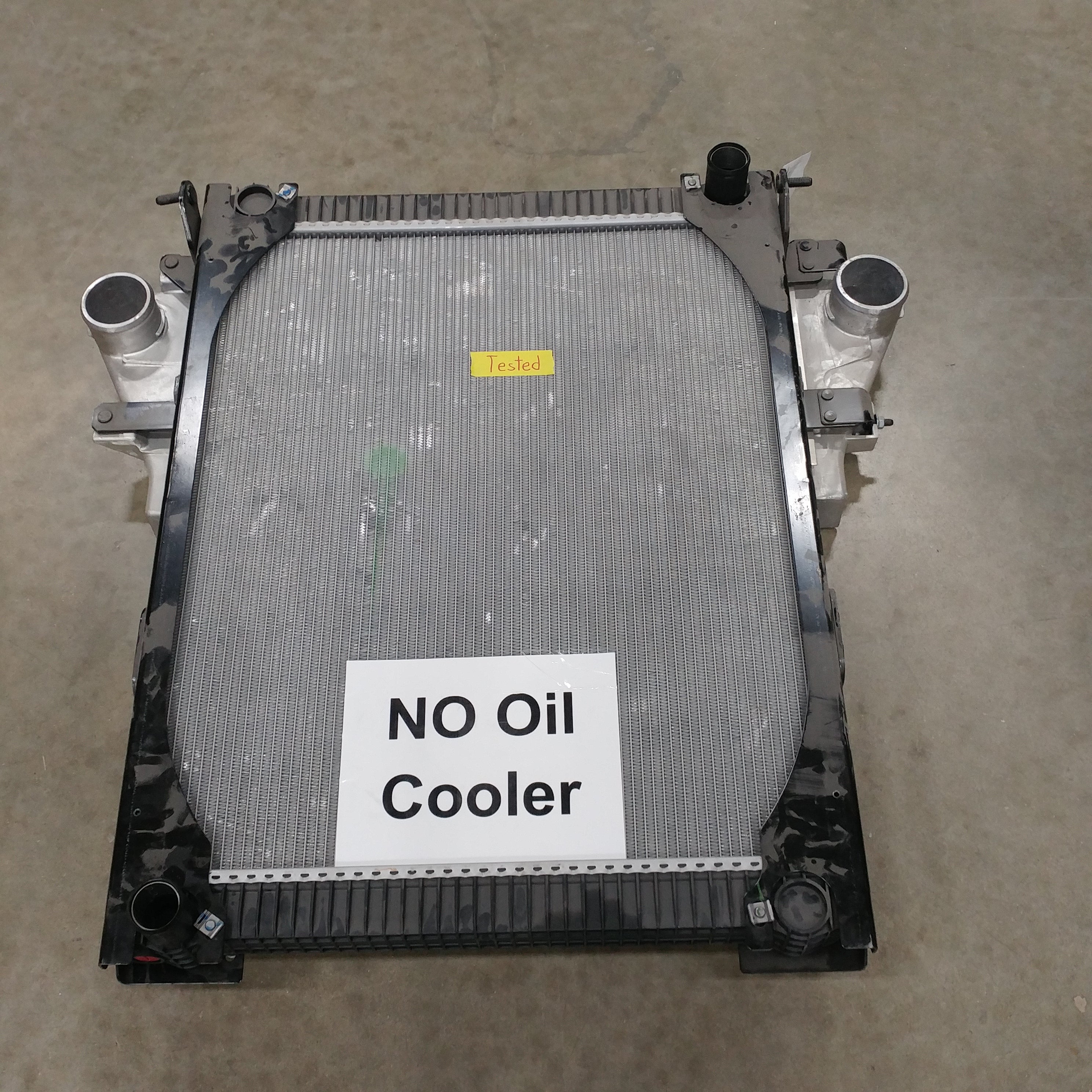 Damaged Freightliner M2 Radiator & CAC - BHT D3032 Assy - P/N: BHT P5926001 (8756286095676)