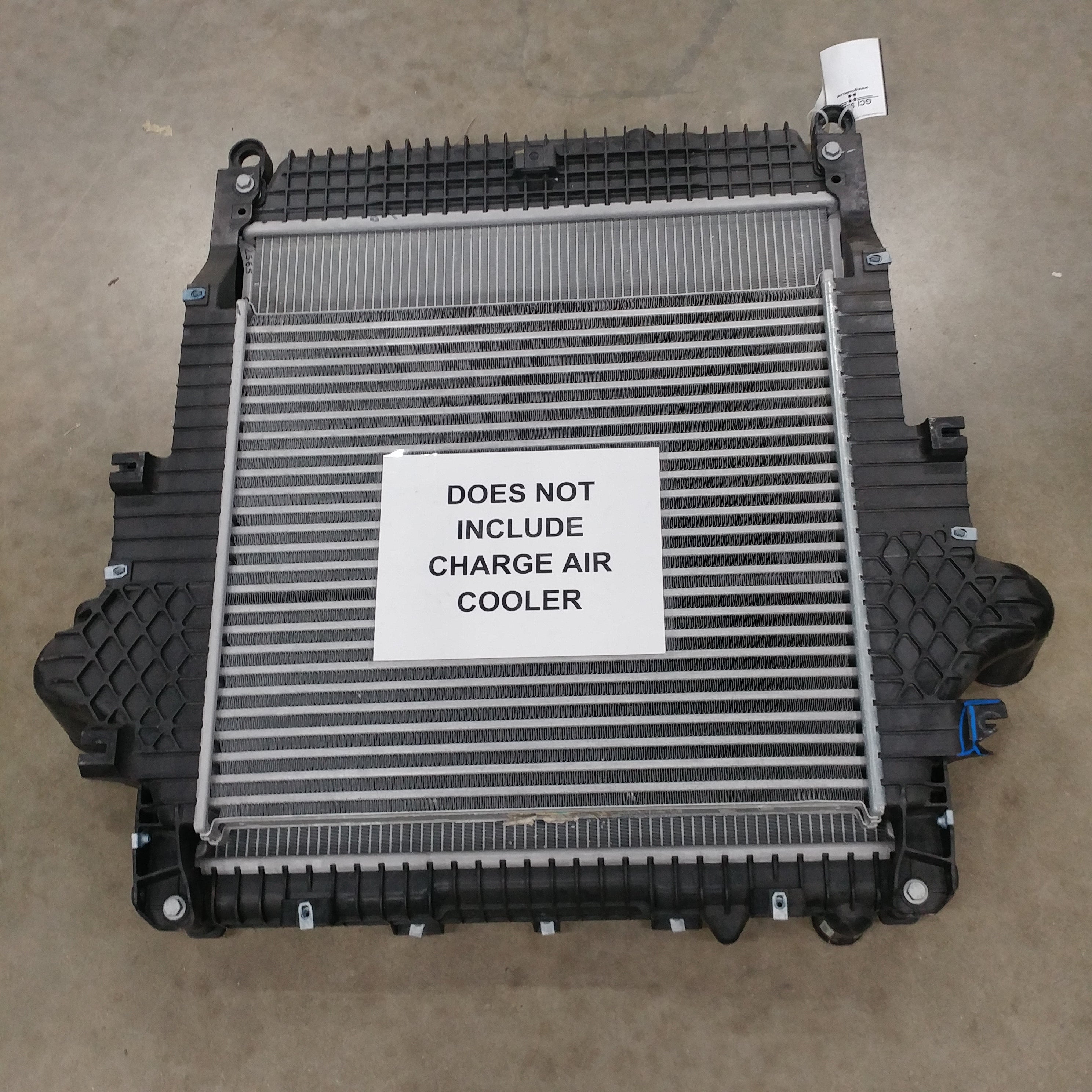 Freightliner M2 TitanX 25½" x 28" Housed Radiator Assy - P/N  TXE 1004015A (8758697558332)