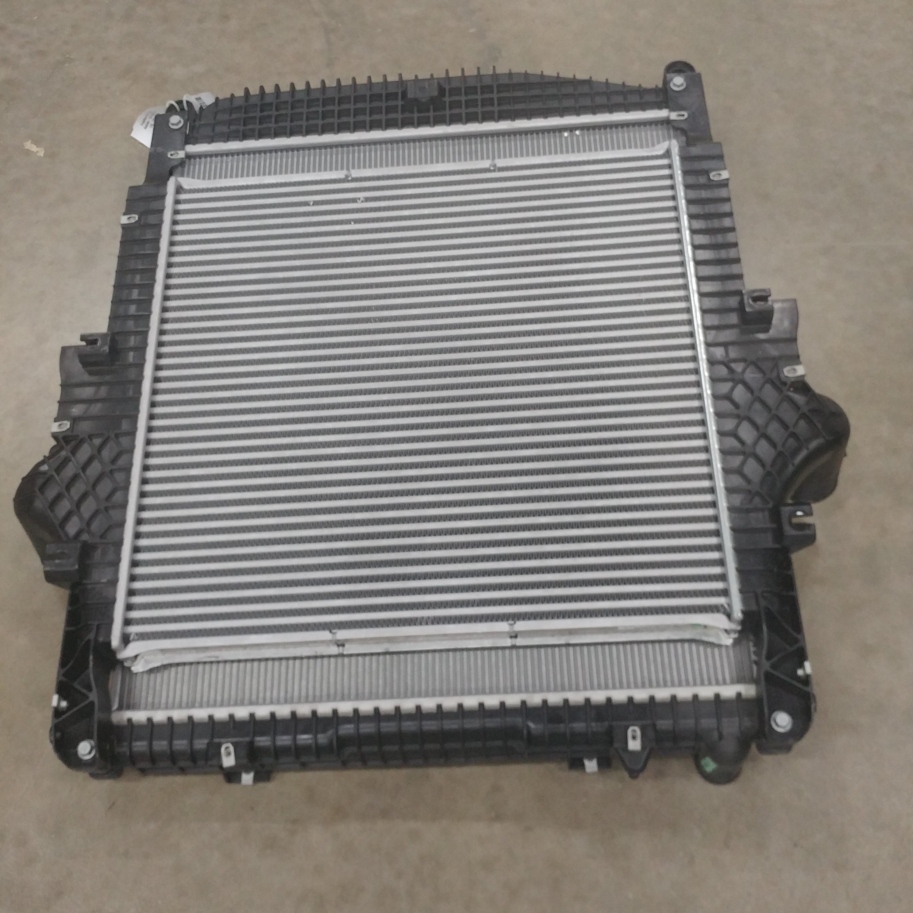 Freightliner M2 TitanX Radiator - TXE1004018 & CAC - TXE1030484 - P/N TXE1004018 (8678979109180)