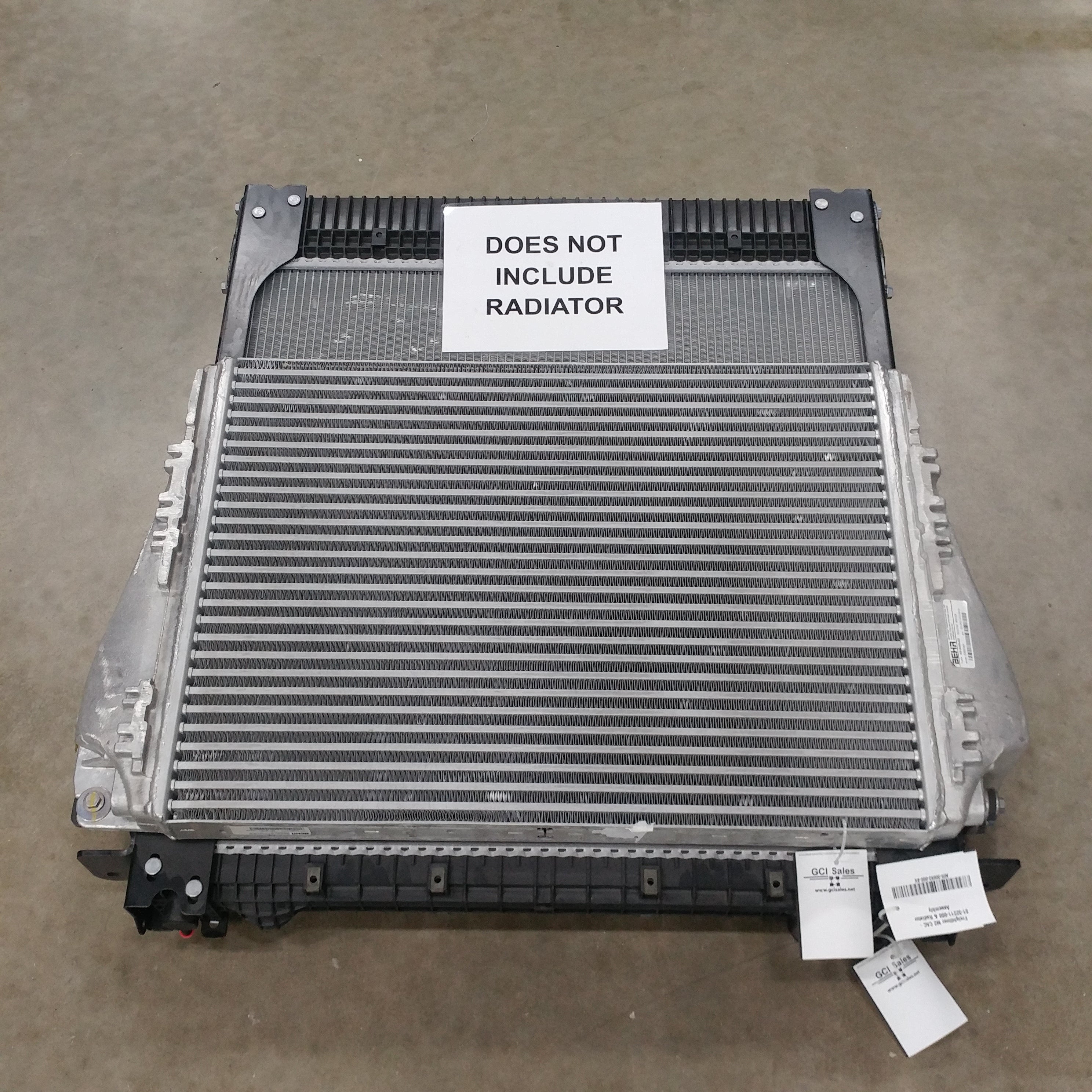 Freightliner M2 28¼ x 21¾" Charge Air Cooler Assembly - P/N  01-32211-000 (8437785854268)