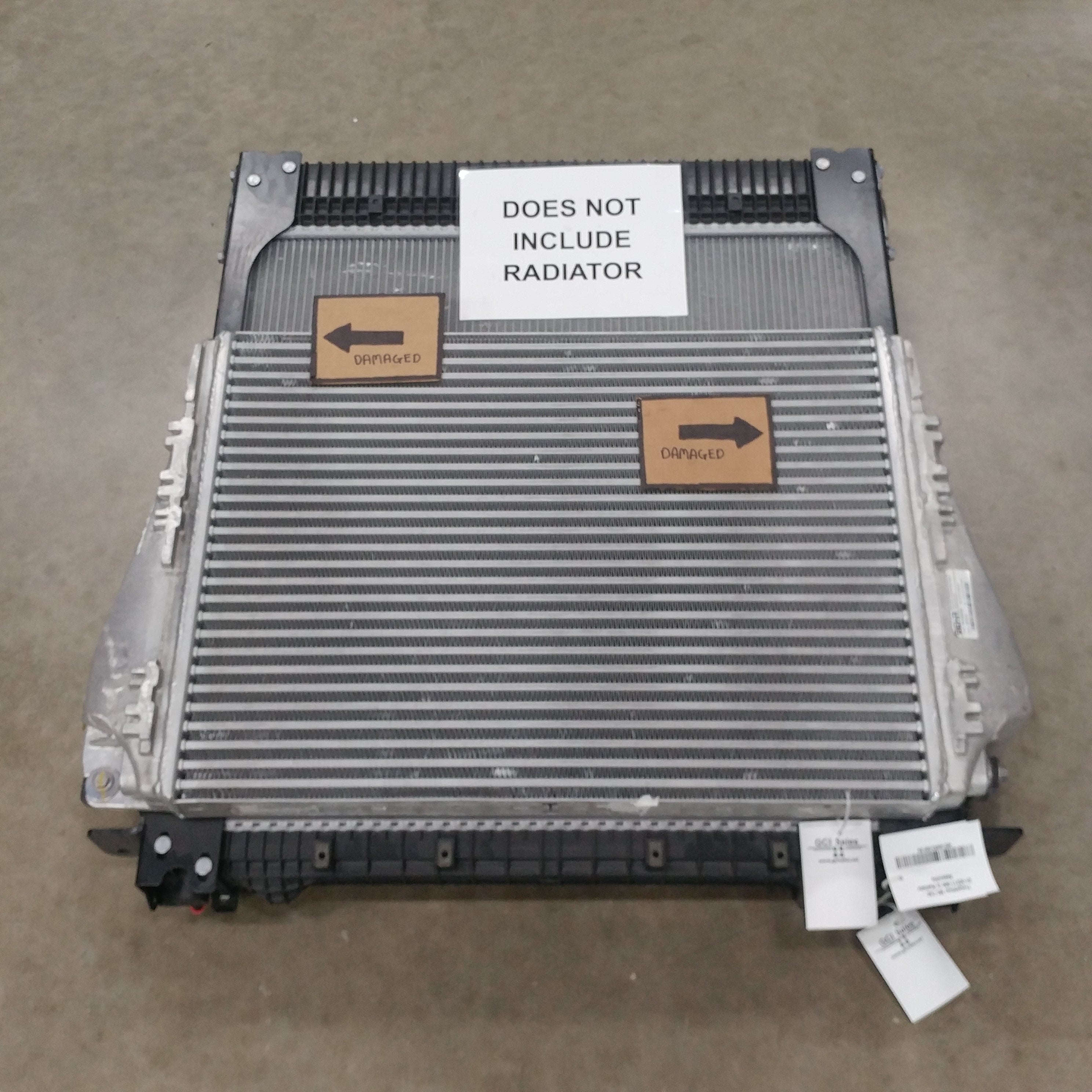 Freightliner M2 28¼ x 21¾" Charge Air Cooler Assembly - P/N  01-32211-000 (8437785854268)