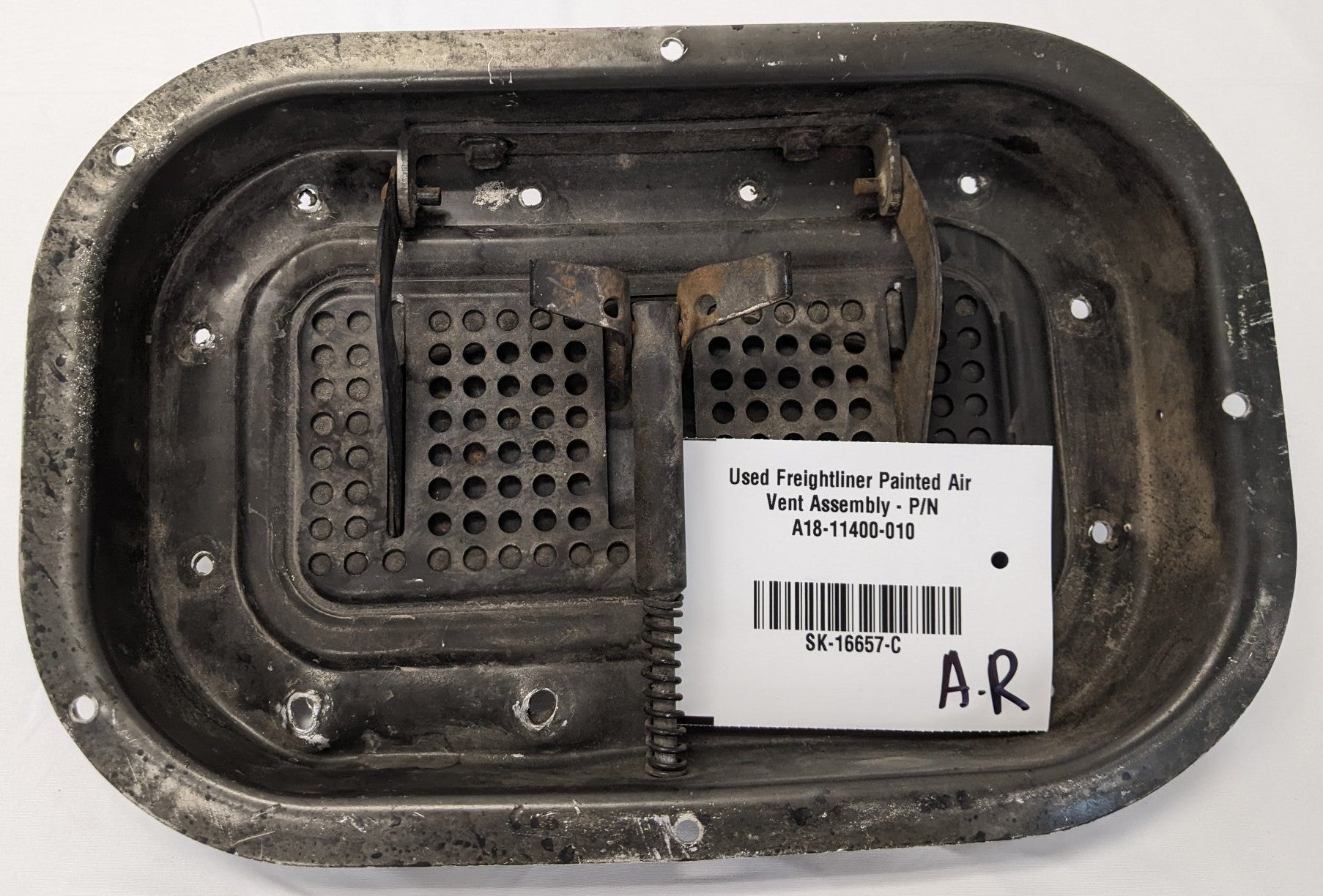 Used Freightliner Painted Air Vent Assembly - A18-11400-010