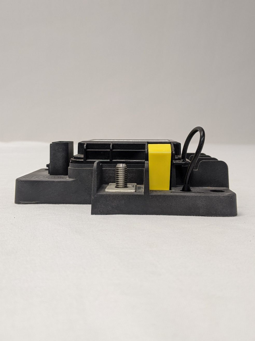 Freightliner Powernet Distribution Box w/o Cutoff Switch - P/N A06-72138-000