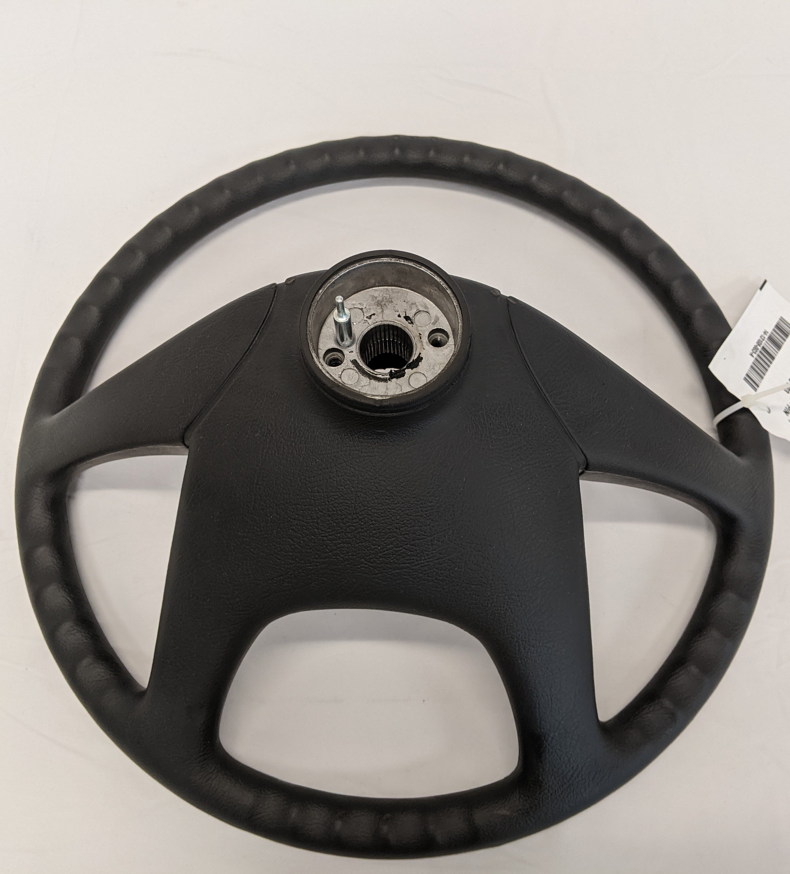 New Freightliner 18" (450mm) Steering Wheel w/Pin - P/N  14-13108-003 (10121897902396)