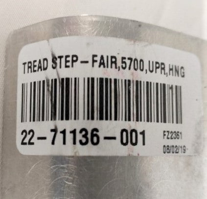 Western Star 5700 Upper Fairing Step Tread - 22-71136-001 (9592222843196)