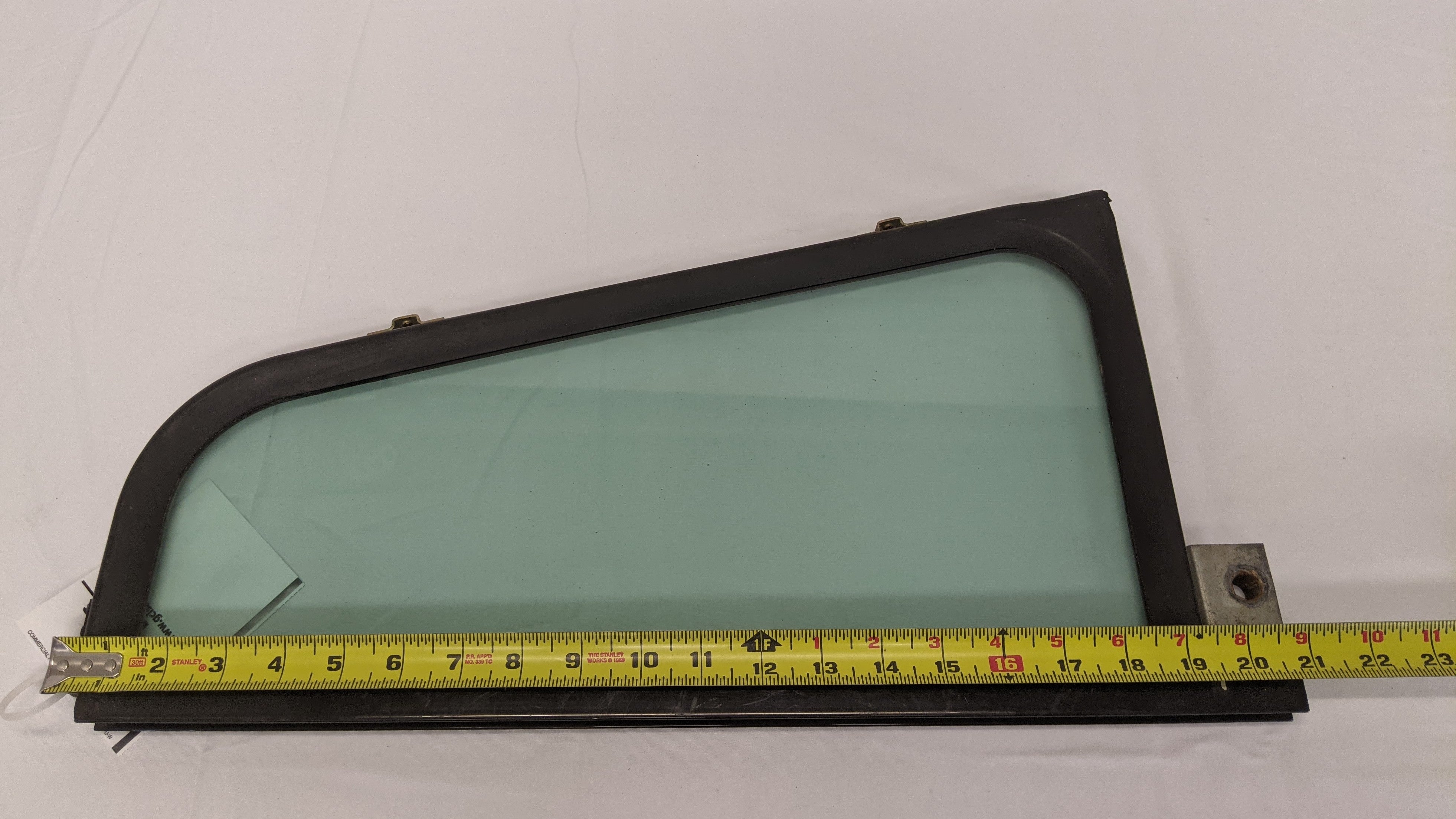 Used Freightliner FLD LH Fixed Vent Window Glass - P/N A18-27824-000 (10090800054588)