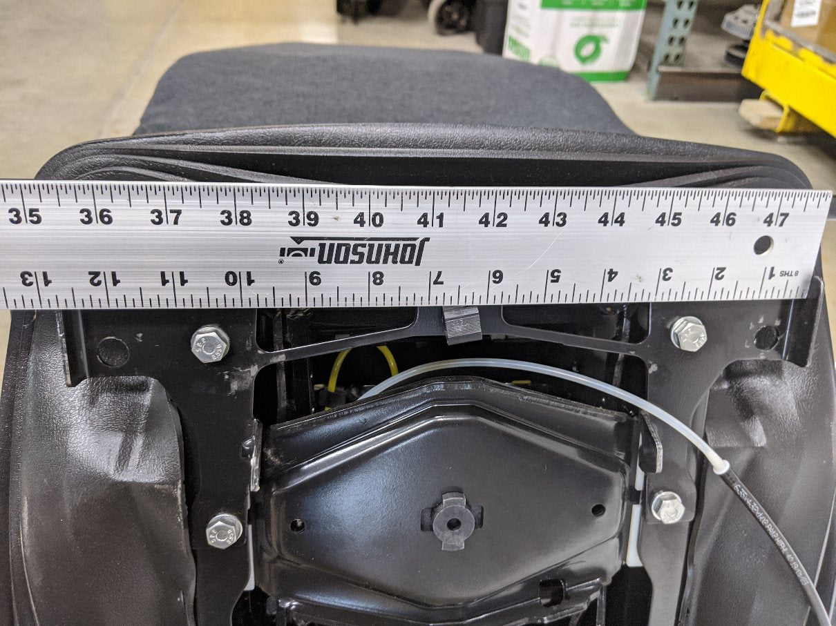 Freightliner Cascadia RH Complete L1 Basic Seat Assembly - P/N ISR 816002 332