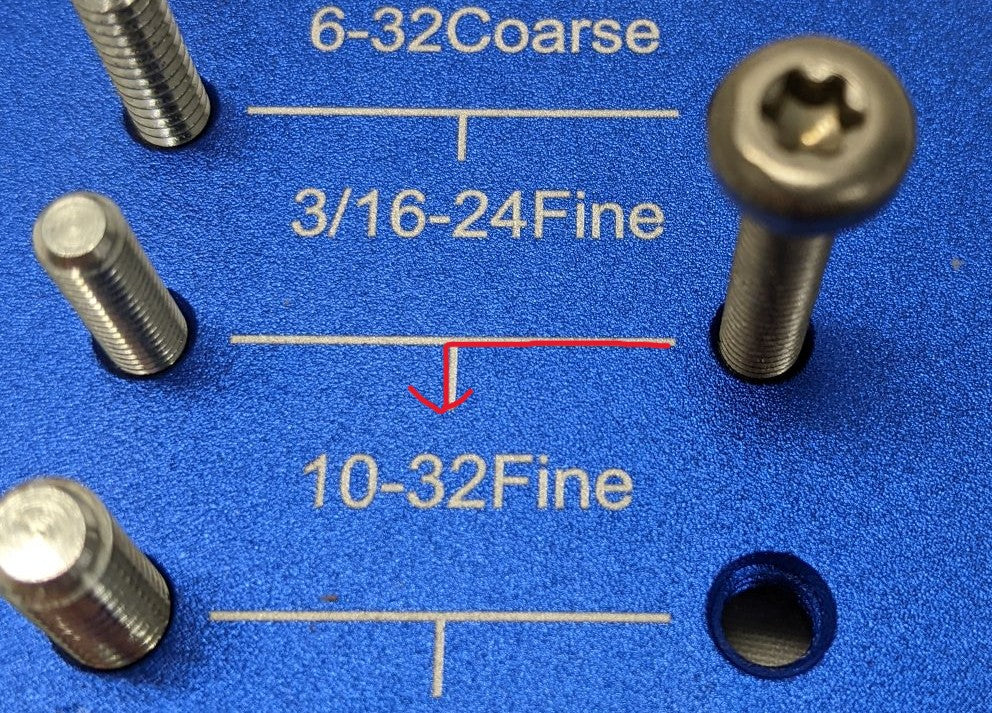 *Lot of 100* New #10-32 X 1 3/16" Stainless Steel Pan Head (Torx) Rolling Screw