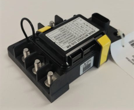 JC219.JB600★２点同梱 LittelFuse Power Harness Junction w/o Cut-Off - A06-72138-004