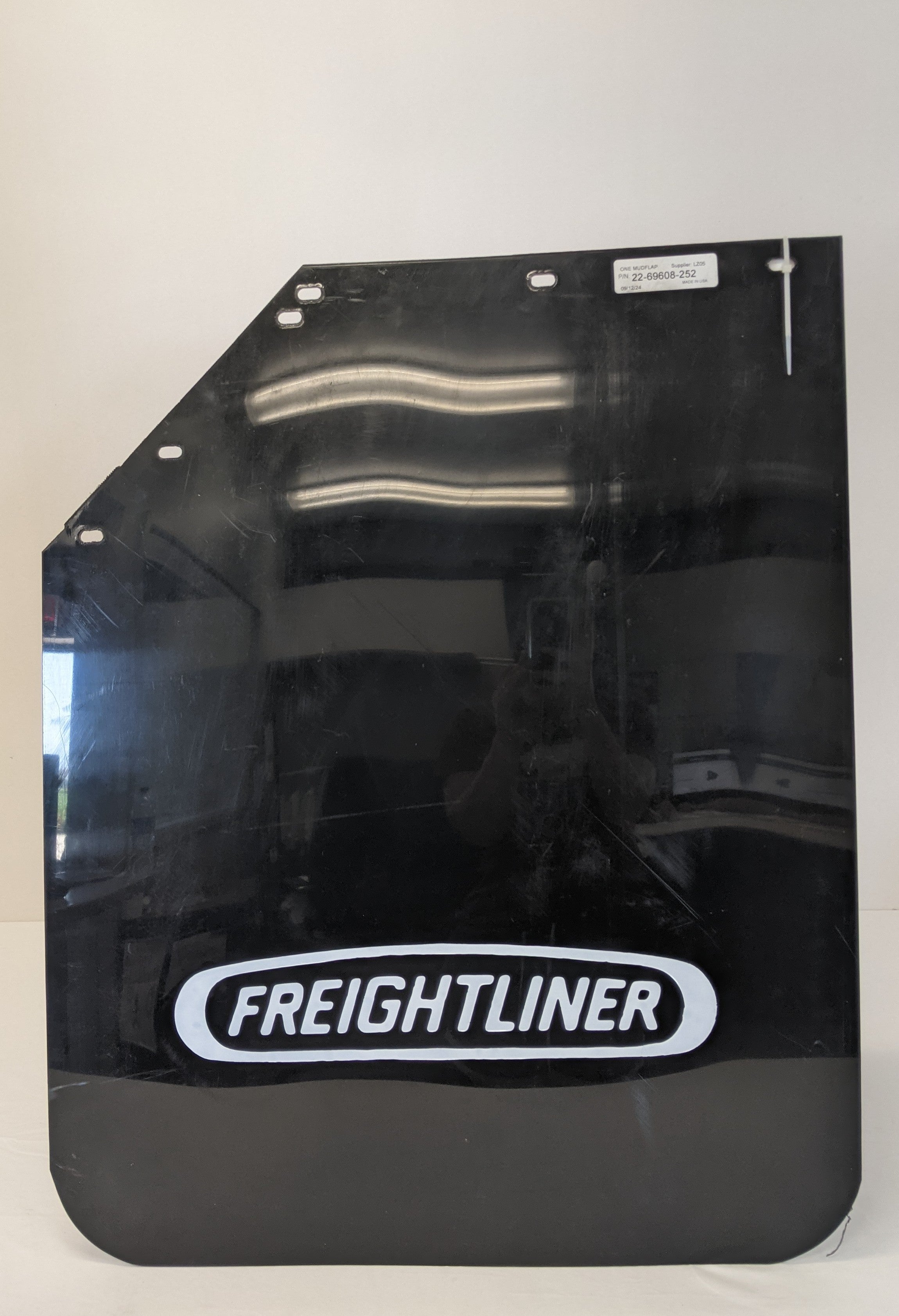Freightliner LH Rear Black Plastic Mud Flap w/ Logo - P/N 22-69608-252