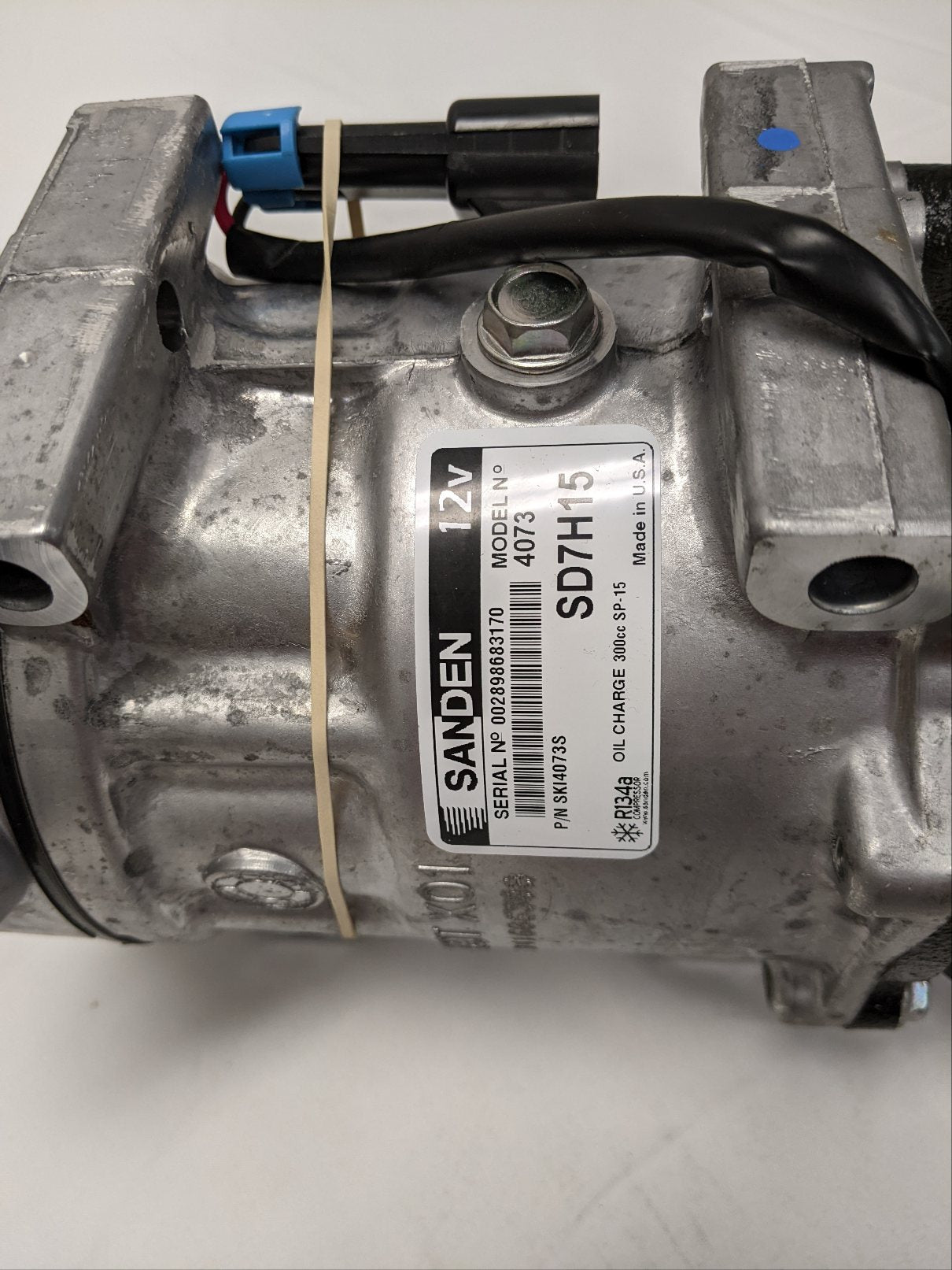 Freightliner A/C Compressor R134a 8-Groove Pad Mount | SKI 4073S