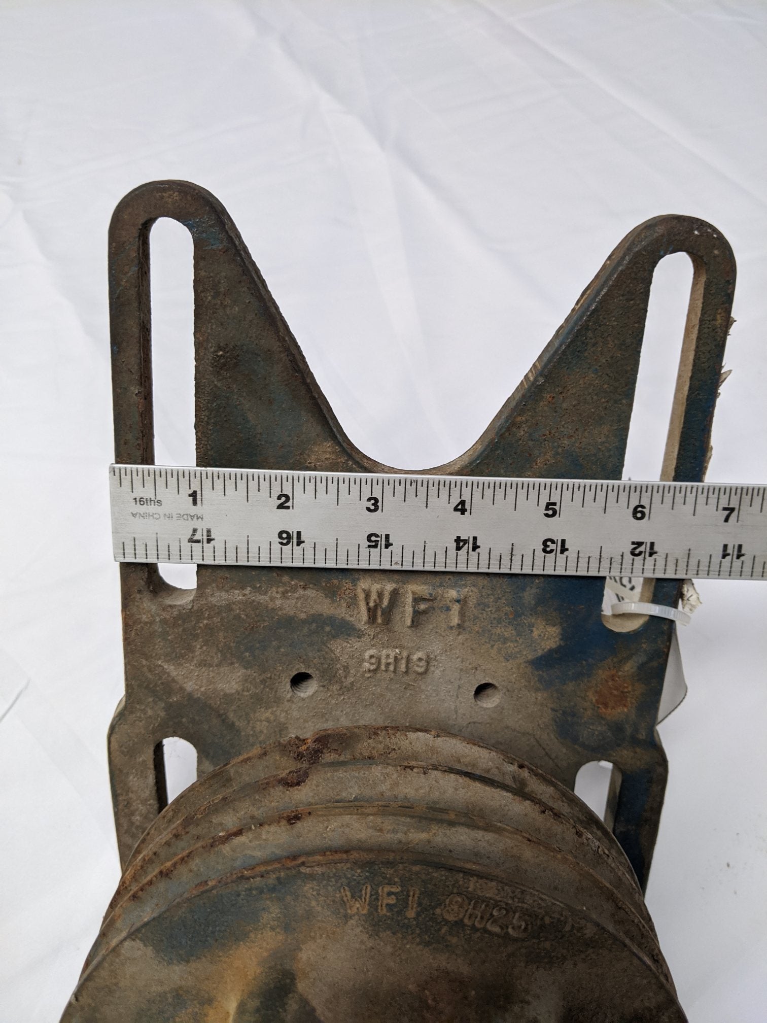 Kysor Fan Pulley Hub w/o Clutch (KYS 1093 07896 04) - Used