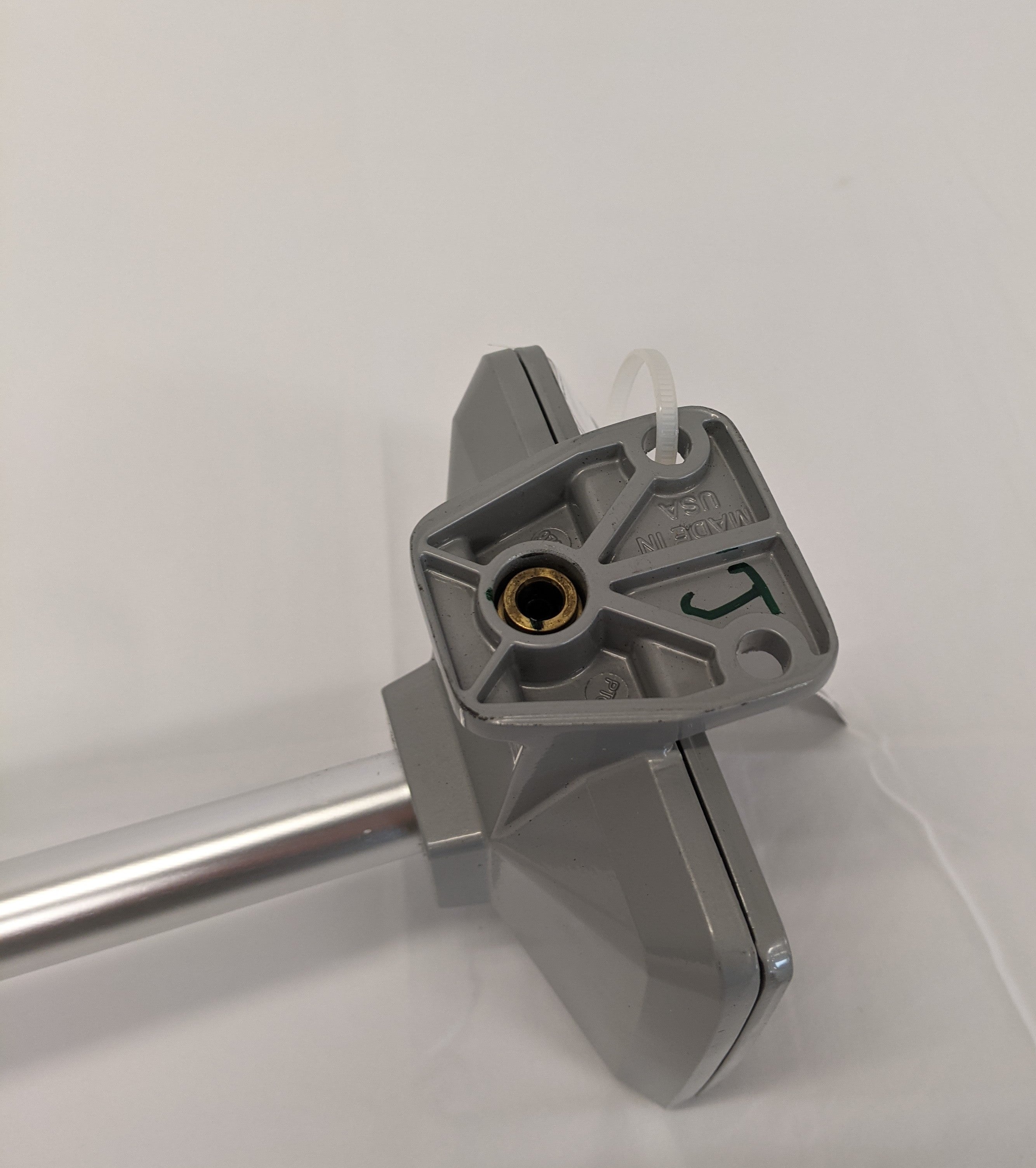 New Freightliner 24" Bright Round Air Horn - P/N 22-58123-000 (10129826316604)