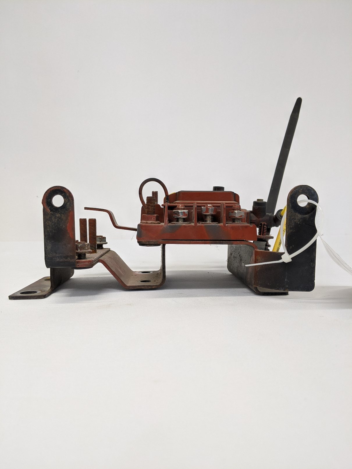 Used Freightliner PNDB Junction Box Module w/ Bracket - P/N A06-72138-010