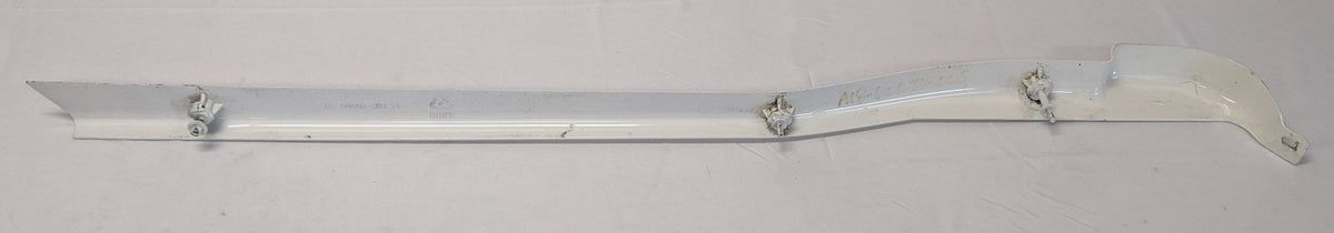 Freightliner Cascadia P3 Day Cab RH Rocker Panel A18-60674-003 Used