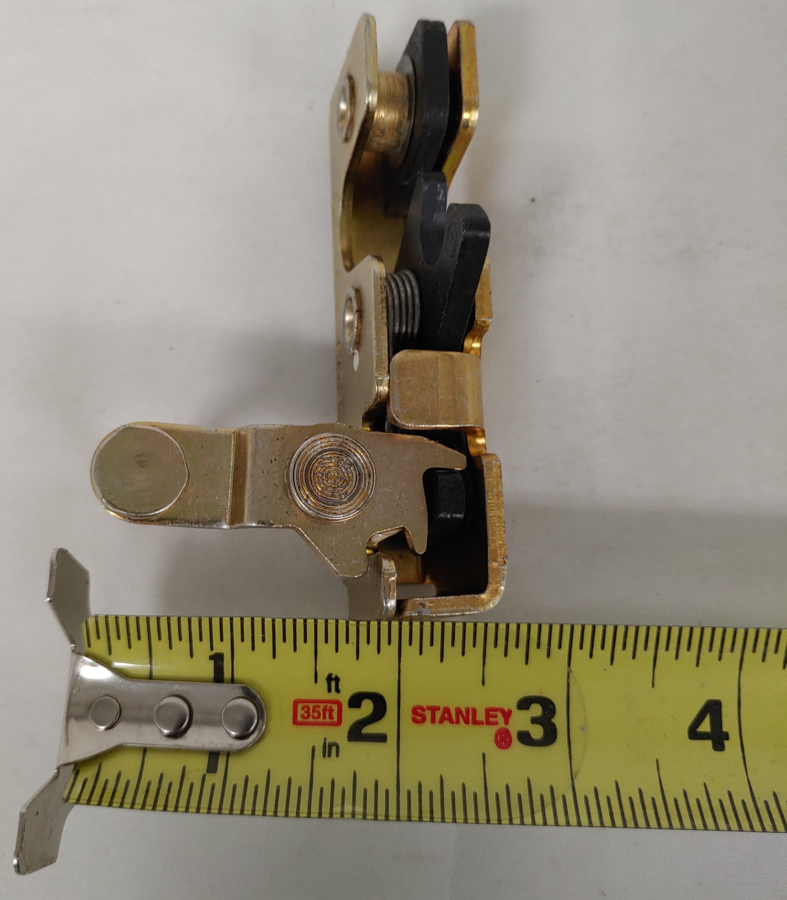 New Freightliner B17 Baggage Access Door Latch - P/N   A22-61731-000 (10100049281340)