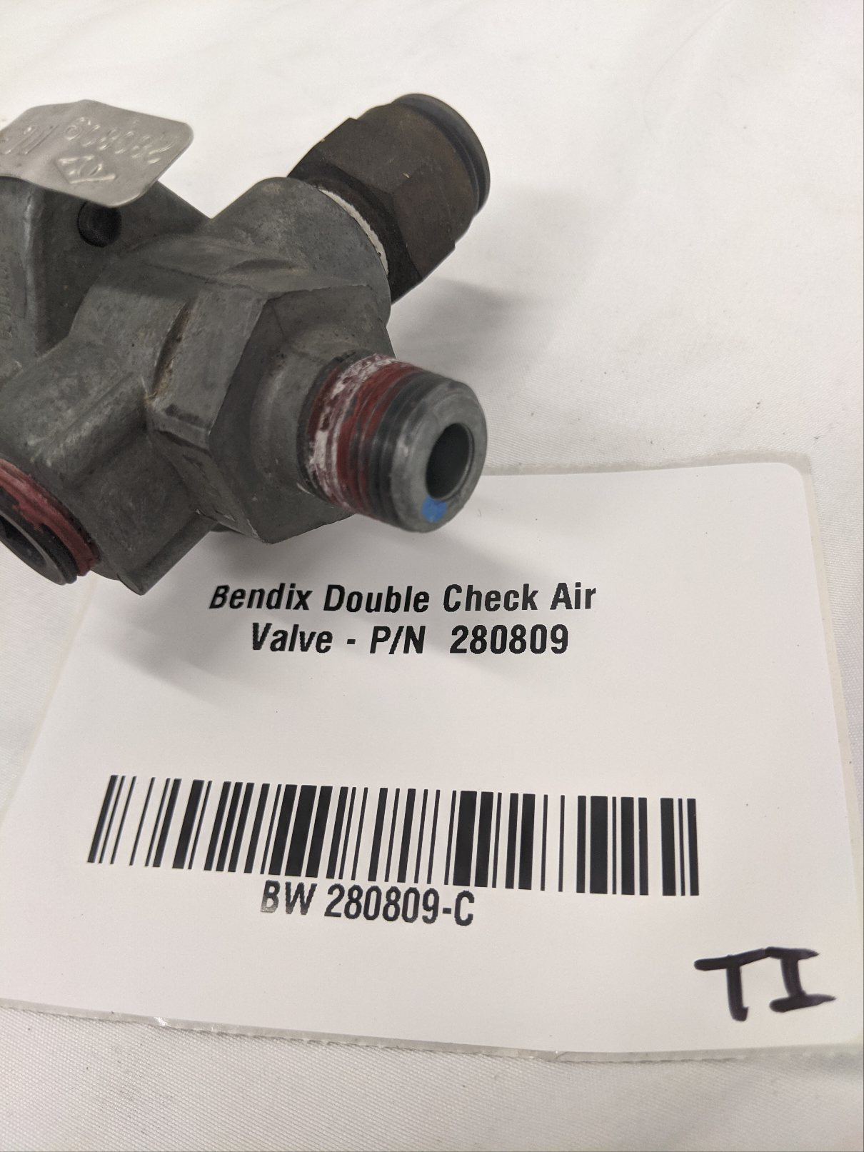Bendix Double Check Air Valve - P/N  280809