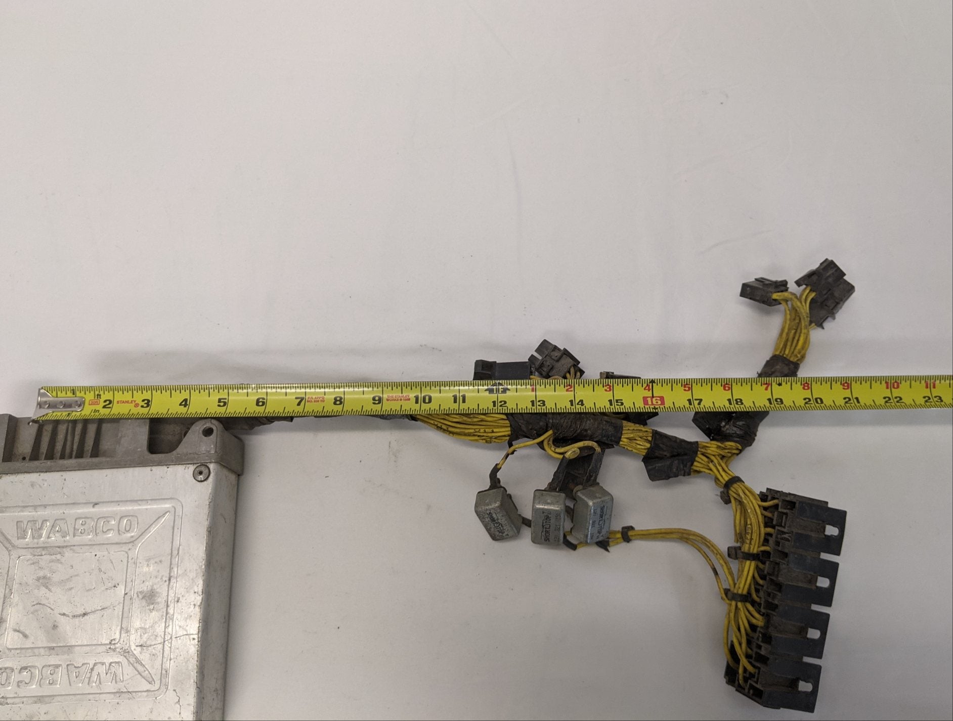 Used Freightliner FLD Classic C3 ABS Electronic Control Unit - P/N WAB4460040690 (10016319734076)