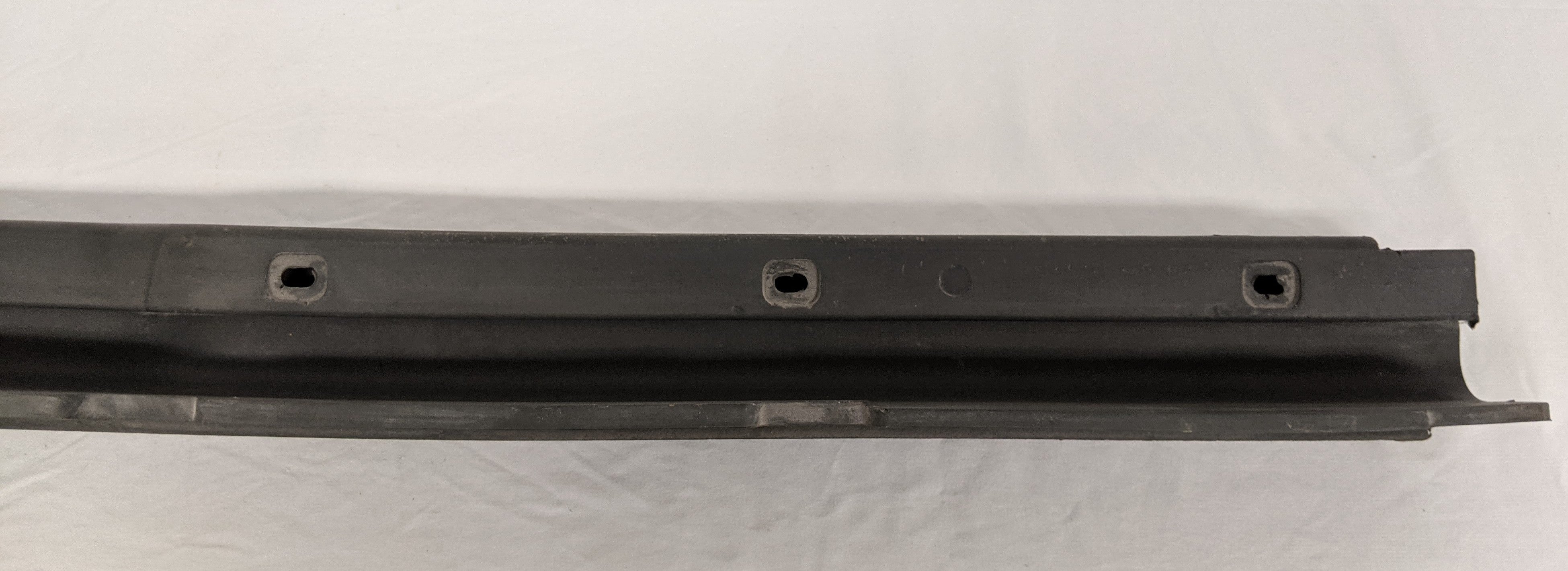 Used Freightliner Cascadia P3 Overhead Console Shelf Edge Trim -P/N 18-64289-000 (6808740364374)