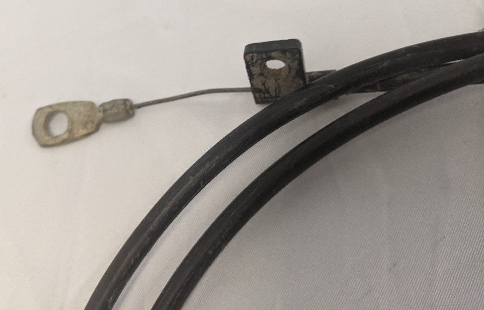 A18-52439-003 - Freightliner LH 70" Baggage Door Latch Release Cable