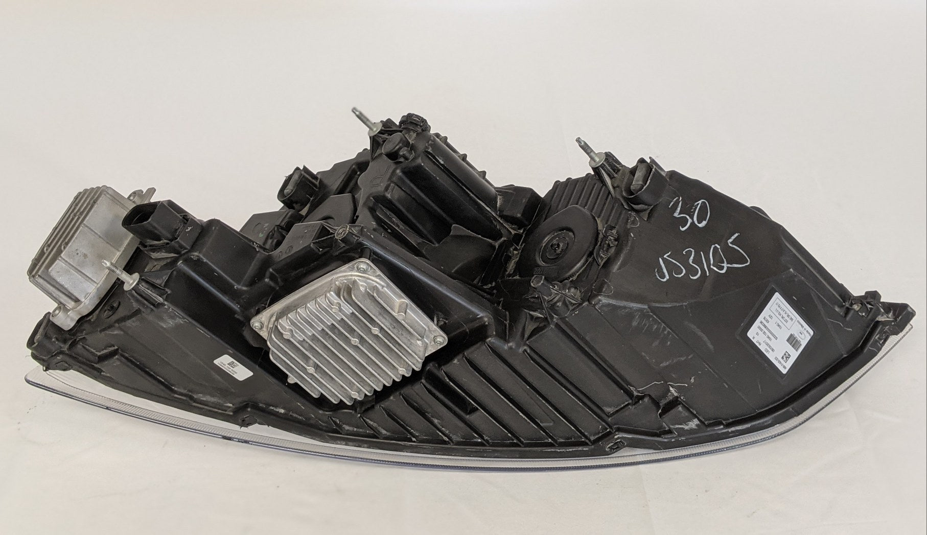 Damaged Freightliner Cascadia P4 RH LED Headlight - P/N A66-01405-003 (9208930206012)