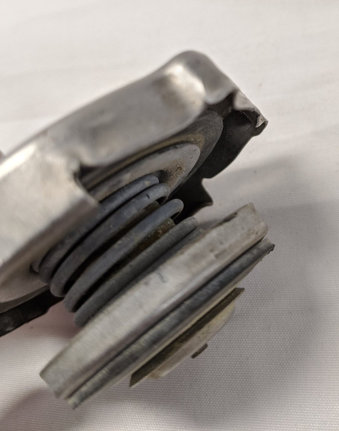 Used Freightliner Chrysler Radiator Cap - P/N 52028892AA