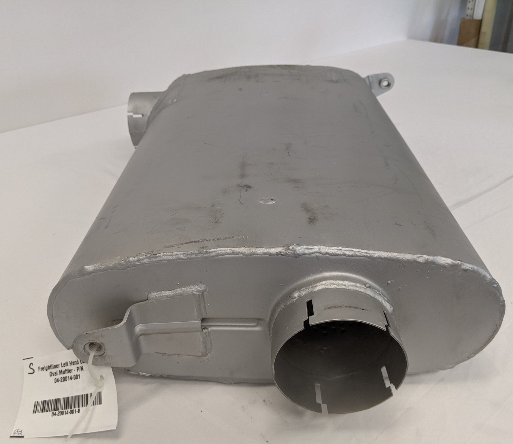 Freightliner Left Hand Outlet Oval Muffler - P/N  04-20014-001 (6573332365398)