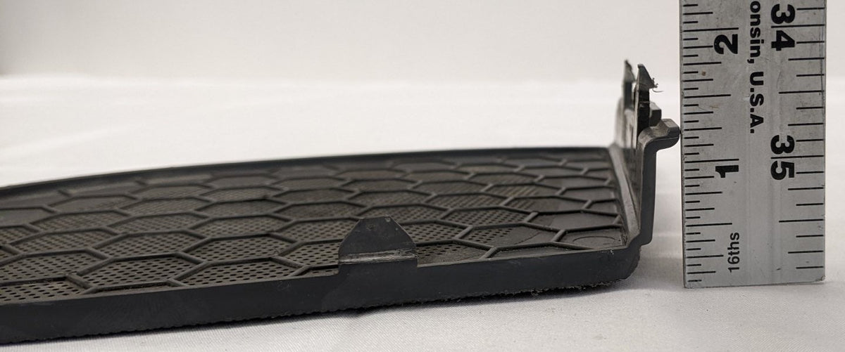 Used Freightliner Cascadia Left-Hand Door Speaker Grill - P/N 16915387