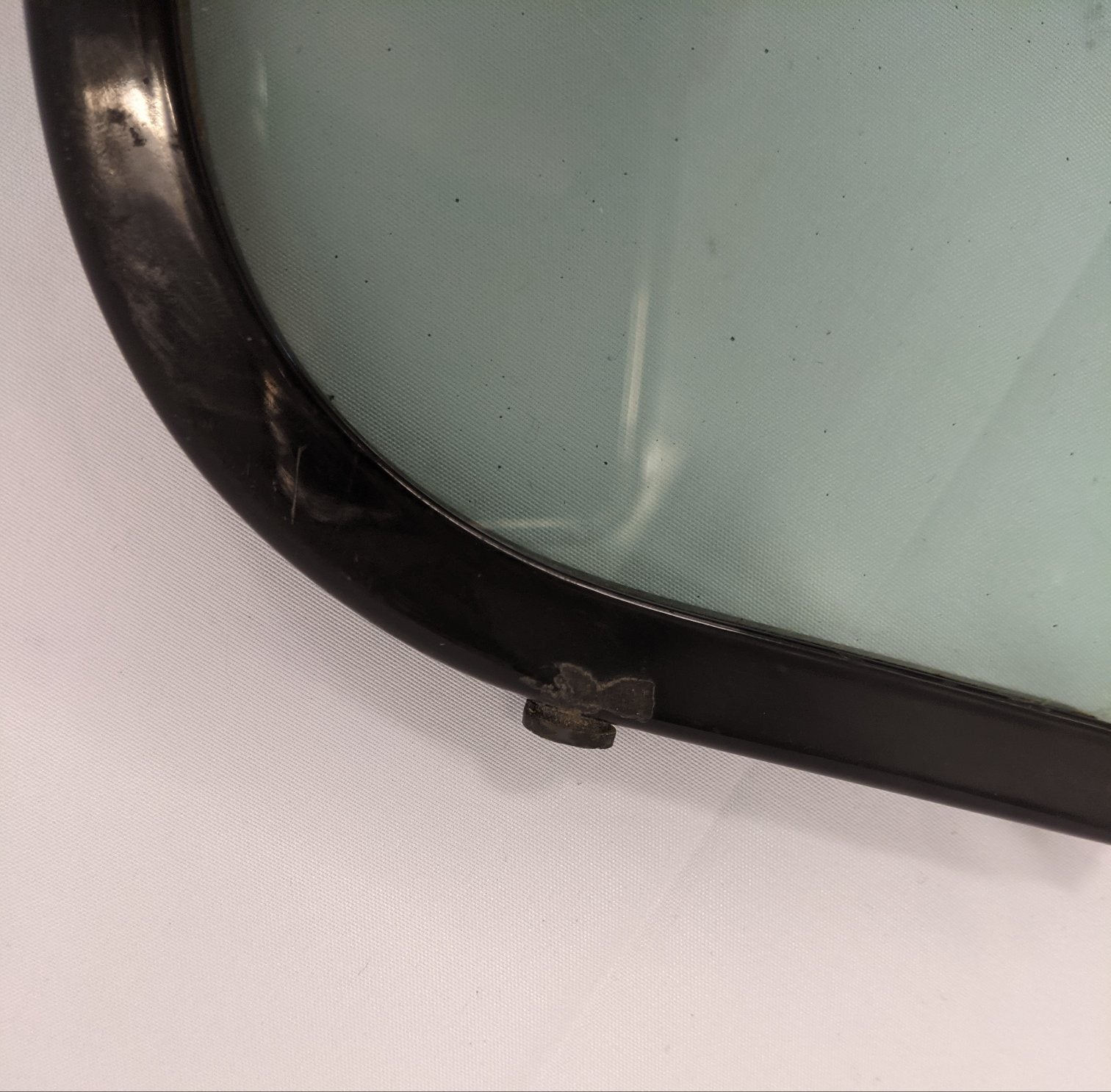 Used Freightliner FLD LH Latching Tinted Vent Window - P/N A18-17428-002 (10090821419324)