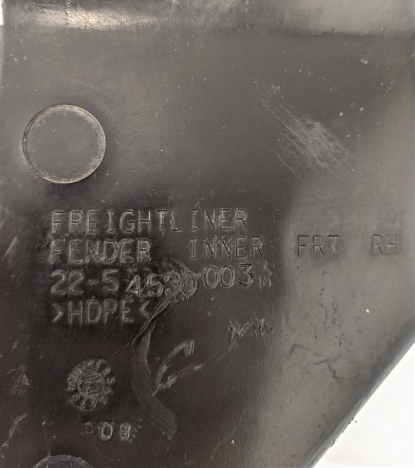 Freightliner RH Front Inner Fender Panel - 22-54530-003 - Damaged