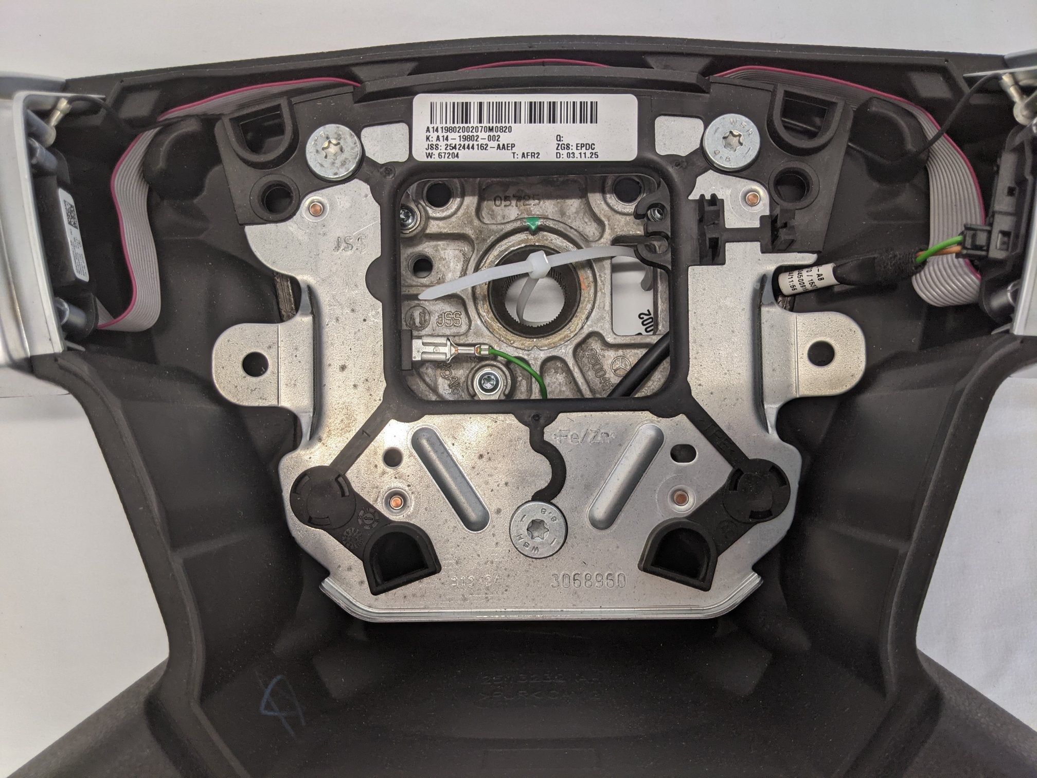 Used Freightliner Chrome Switch Leather Steering Wheel - P/N  A14-19802-002 (6816128008278)