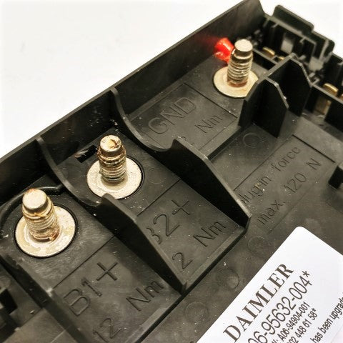 Damaged Freightliner 12 Volt SSAM Config Body Controller - P/N  A06-95632-004 (9580250071356)