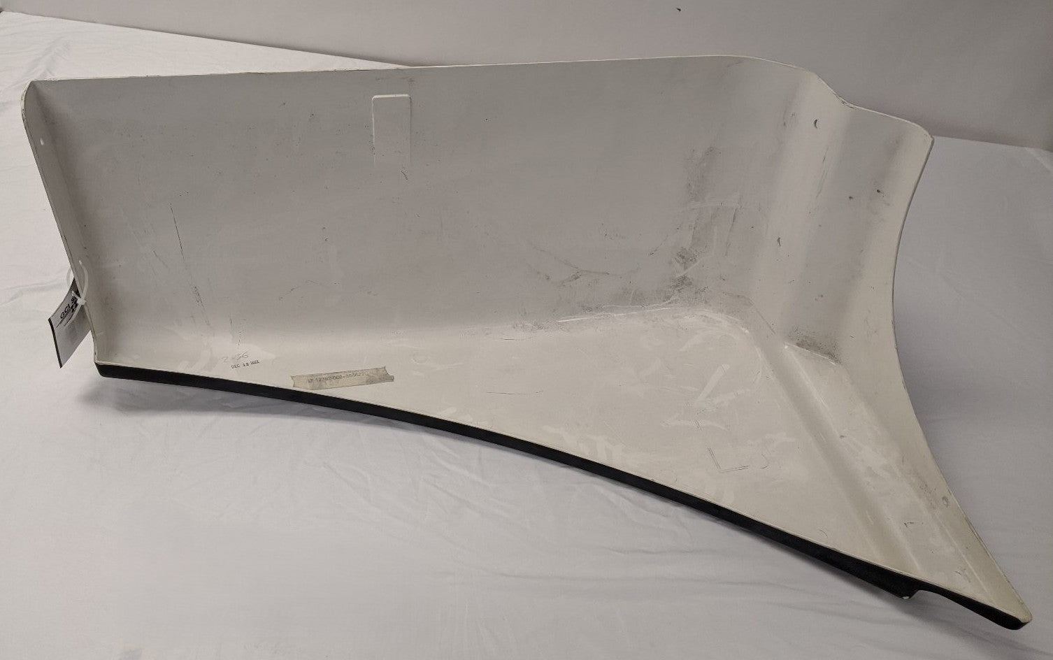 Freightliner FLD 120 LH Front Quarter Fender Panel - P/N 17-12762-002