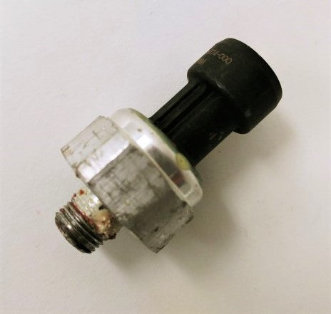 Used Freightliner 5 V Pressure Transducer - P/N: 12-26774-000