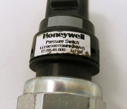 Damaged Honeywell Park Pressure Switch - P/N  12-28548-000 (4404178321494)