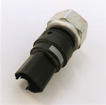 Damaged Honeywell Park Pressure Switch - P/N  12-28548-000 (4404178321494)