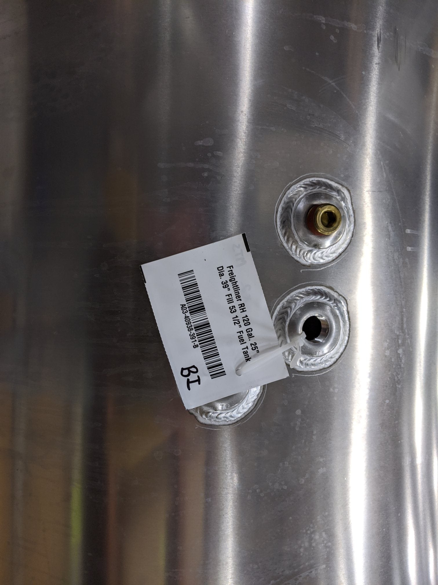 Freightliner RH 120 Gal. 25" Dia. 39" Fill 53 1/2" Fuel Tank - P/N A03-40938-391 (9904414392636)