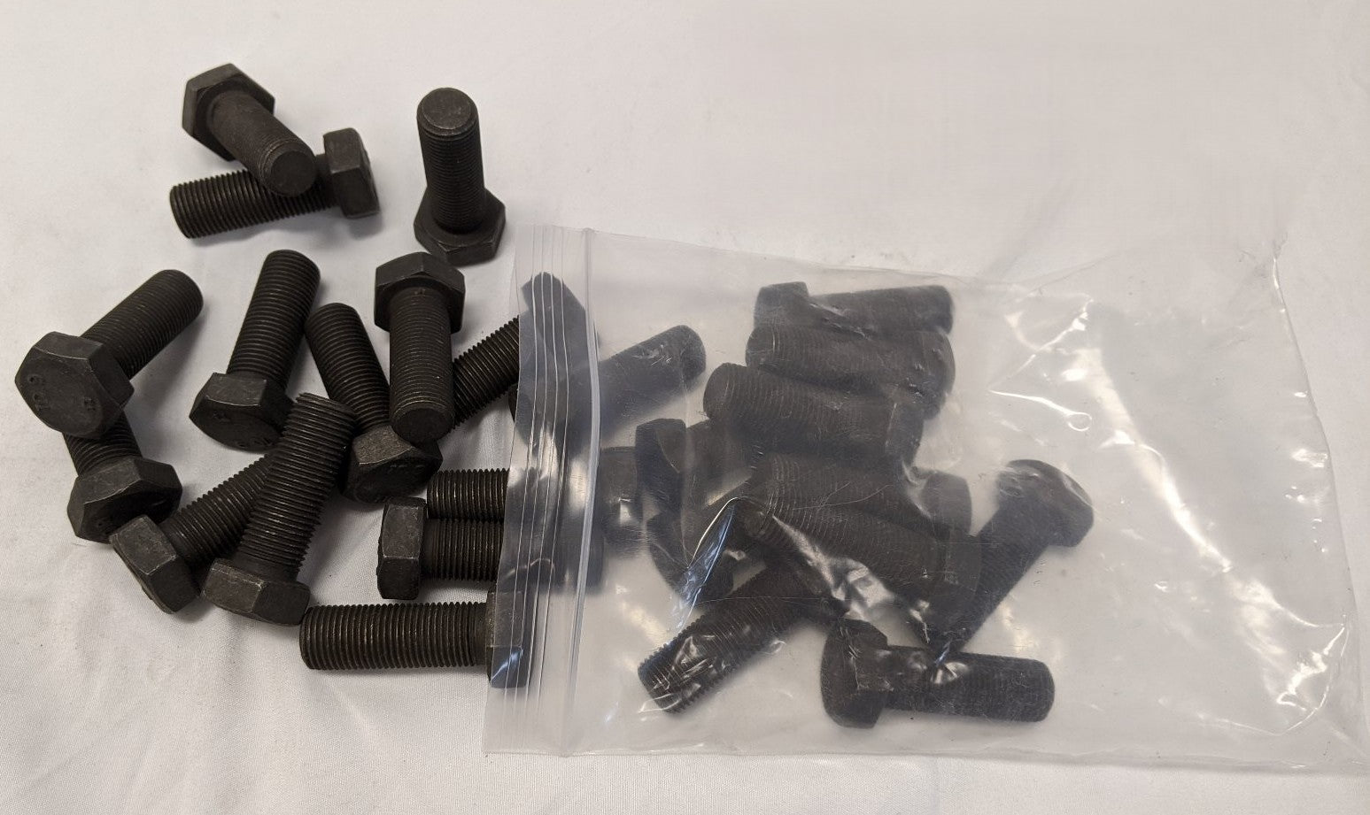 *Lot of 25* New M16-1.5mm x 45mm Fully Threaded Grade 10.9 Steel Hex Bolts