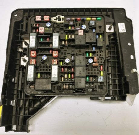 Freightliner Power Distribution Module VPDM Fuse Panel Tab Broken A06-90283-000 (4425459269718)