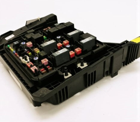 Freightliner Power Distribution Module VPDM Fuse Panel Tab Broken A06-90283-000 (4425459269718)