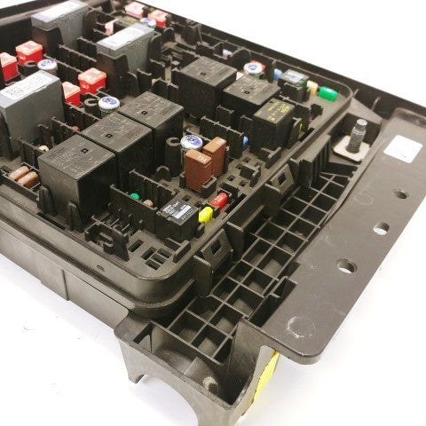 Freightliner Power Distribution Module. VPDM Fuse Panel P/N  A06-90283-000 (4425531588694)