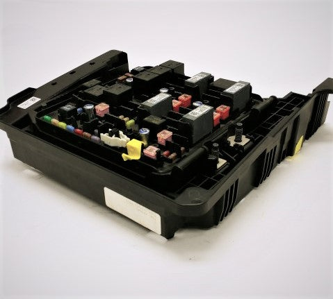 Freightliner. Power Distribution Module VPDM Fuse Panel P/N  A06-90283-000 (4425604005974)