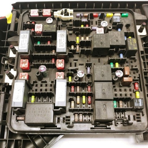 Freightliner Power Distribution Module VPDM Fuse Panel P/N  A06-90283-000. (4425815949398)