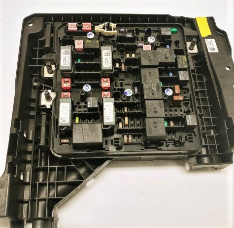 Freightliner Power Distribution Module VPDM Fuse Panel. P/N  A06-90283-000 (4427717279830)