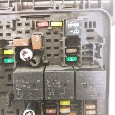 Freightliner Power Distribution Module VPDM Fuse Panel P/N  A06-90283-000 (4427912052822)