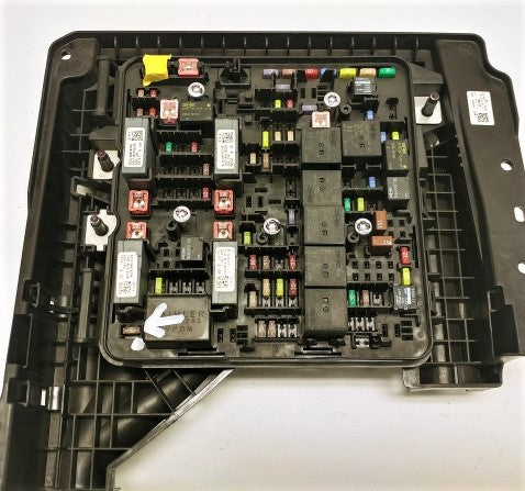 Freightliner Power Distribution Module VPDM. Fuse Panel P/N  A06-90283-000 (4508157050966)