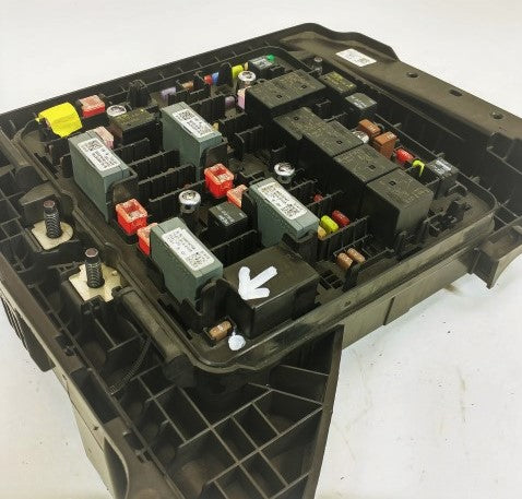 Freightliner Power Distribution Module VPDM. Fuse Panel P/N  A06-90283-000 (4508157050966)