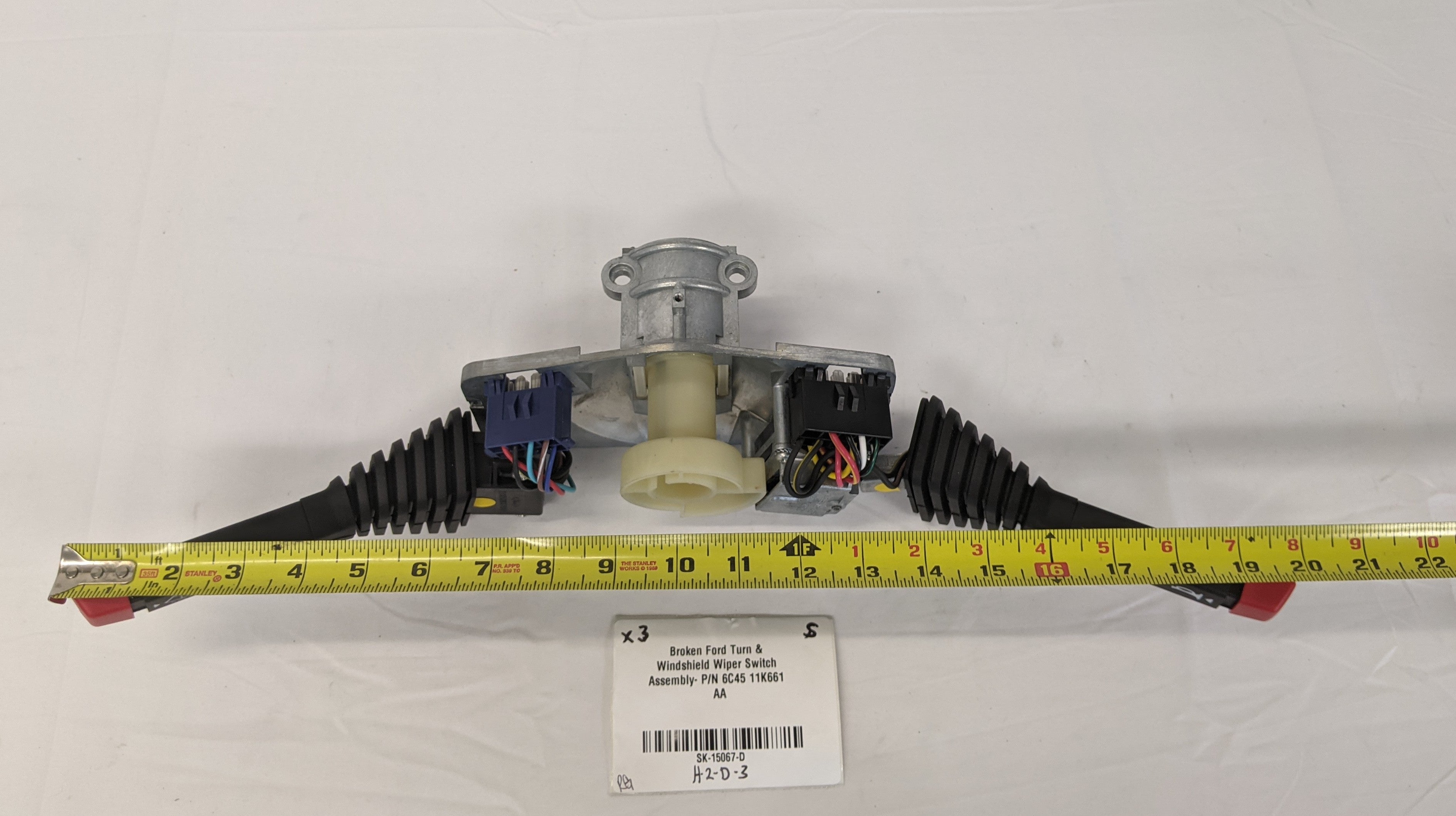 Broken Ford Turn & Windshield Wiper Switch Assembly- P/N 6C45 11K661 AA (10127897559356)
