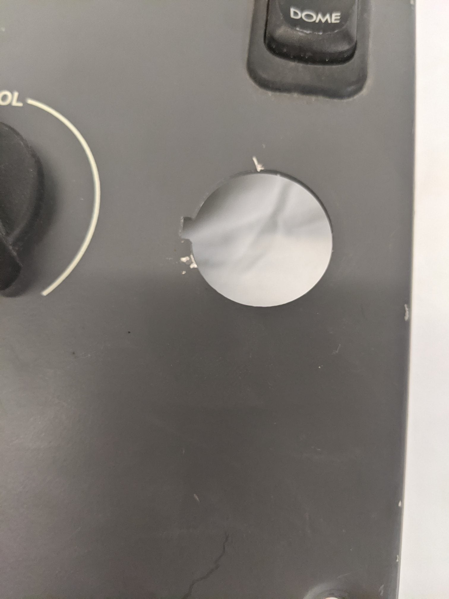 Used Freightliner Columbia Sleeper Cab Control Panel - P/N 22-46623-008