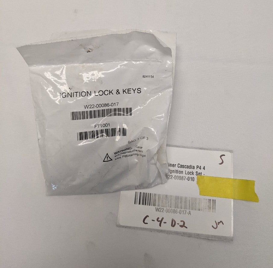 Freightliner Cascadia P4 Door & Ignition Lock Set W22-00086-017